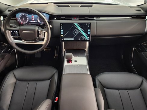 New 2025 Land Rover Range Rover SE image 4