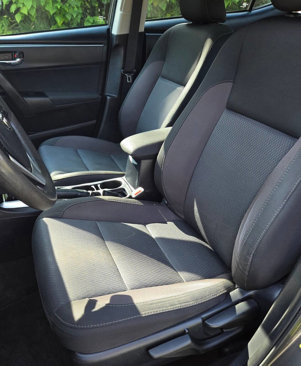 Used 2017 Toyota Corolla LE image 12