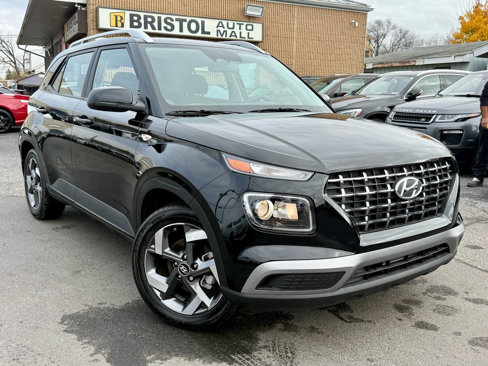 Used 2024 Hyundai Venue SEL image 48