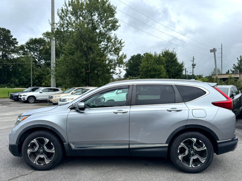 Used 2018 Honda CR-V Touring image 4