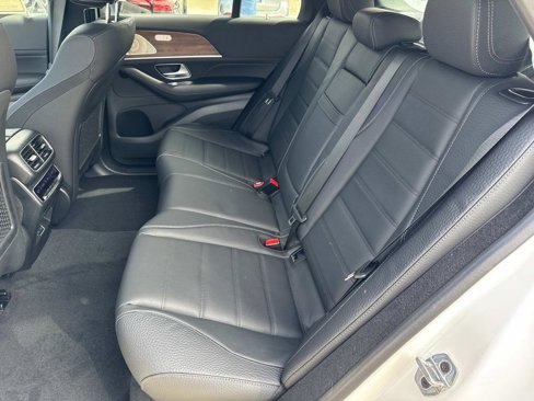 New 2025 Mercedes-Benz GLE 450 4MATIC image 13