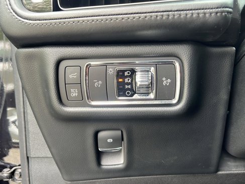 Used 2022 Lincoln Nautilus AWD w/ Premium Package image 20