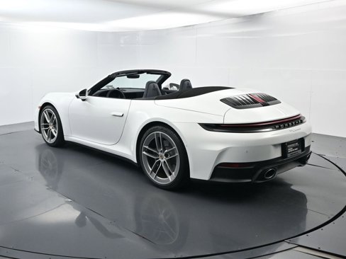 Certified 2025 Porsche 911 Carrera image 3