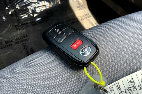 Used 2023 Toyota Corolla SE image 25