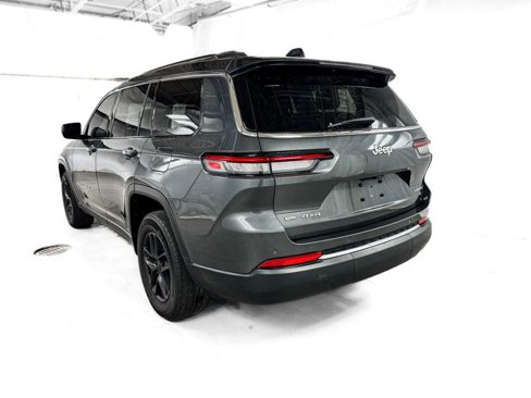 Used 2022 Jeep Grand Cherokee L Laredo w/ Luxury Tech Group I image 4