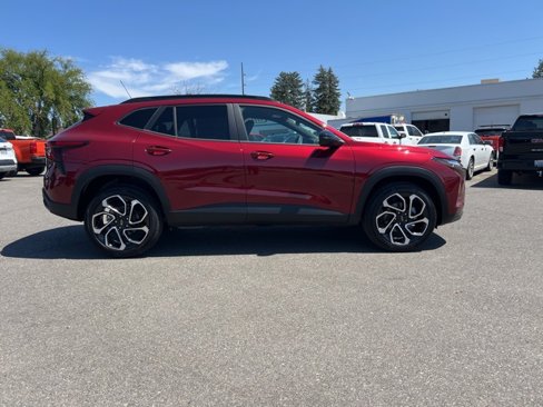 New 2025 Chevrolet Trax RS w/ Driver Confidence Package image 2