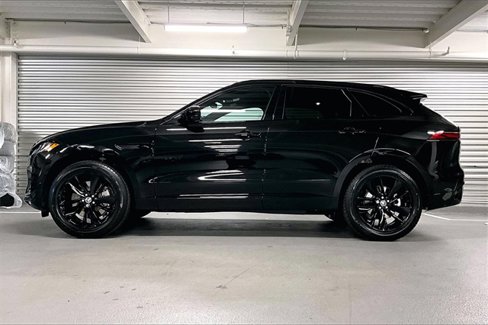 New 2026 Jaguar F-PACE R-Dynamic S image 3