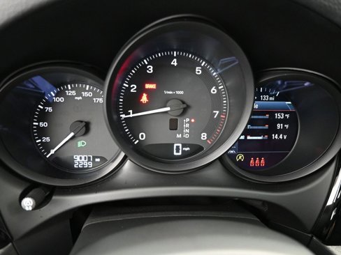 Certified 2025 Porsche Macan image 29