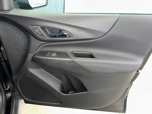 Used 2023 Chevrolet Equinox RS w/ LPO, Floor Liner Package image 31