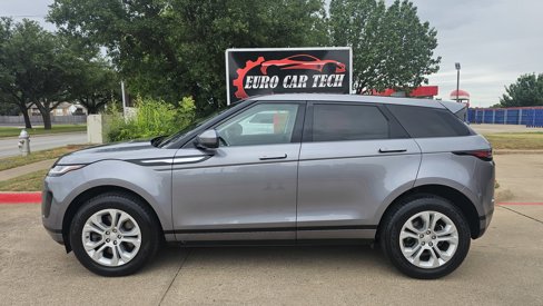 Used 2020 Land Rover Range Rover Evoque S image 2