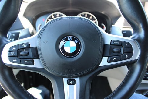 Used 2018 BMW M550i xDrive image 40
