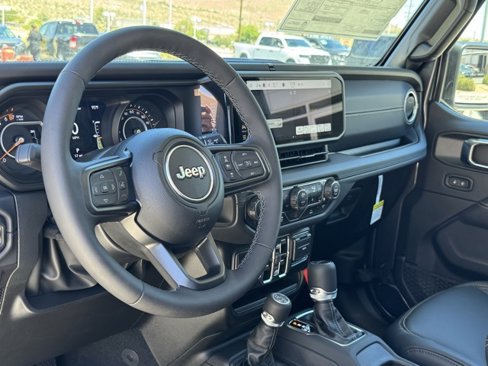 New 2025 Jeep Gladiator Sport image 22