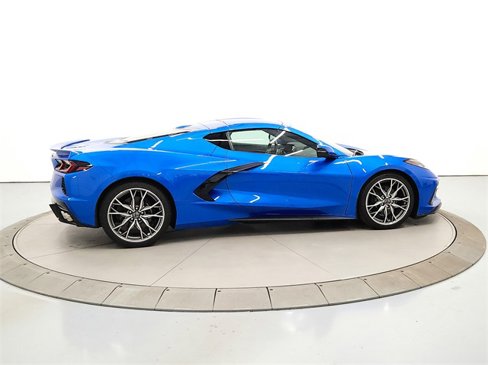 Used 2024 Chevrolet Corvette Stingray Preferred Cpe w/ Stealth Interior Trim Package image 8