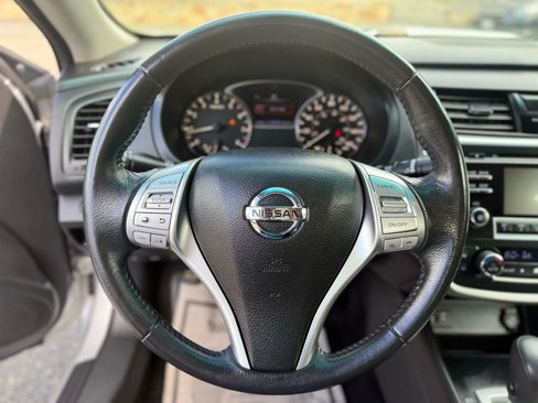 Used 2016 Nissan Altima 2.5 SV image 25