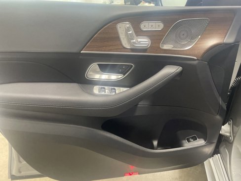 New 2025 Mercedes-Benz GLE 450 4MATIC image 5