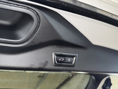 Certified 2025 BMW X5 xDrive40i w/ Climate Comfort Package image 14