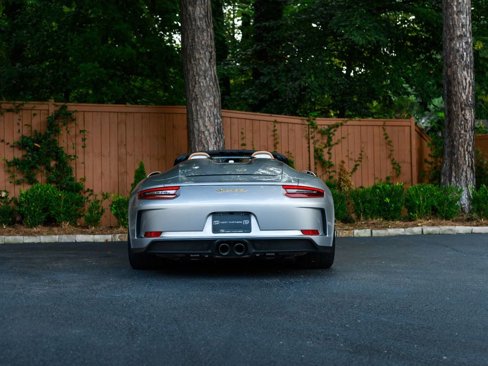Used 2019 Porsche 911 Speedster image 8