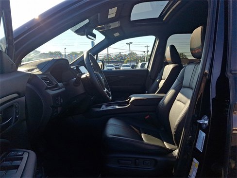 Certified 2025 Honda Ridgeline TrailSport image 13