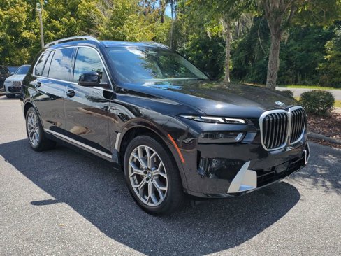 Used 2025 BMW X7 xDrive40i image 3