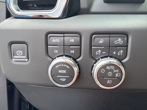 New 2026 GMC Sierra 2500 Denali w/ Technology Package image 2