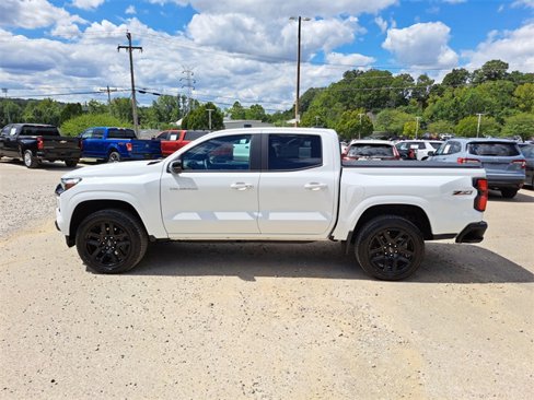 Used 2024 Chevrolet Colorado Z71 w/ Z71 Convenience Package 2 image 2