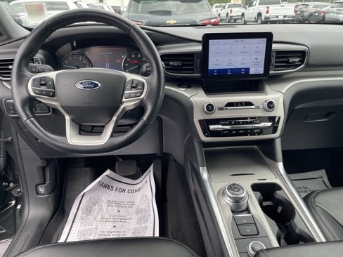 Used 2023 Ford Explorer XLT w/ Equipment Group 202A image 13