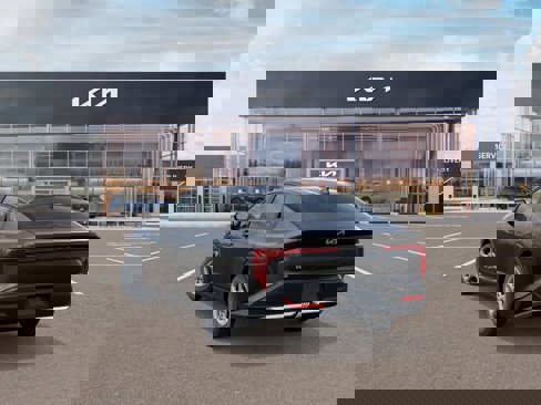 New 2025 Kia K4 LXS image 4