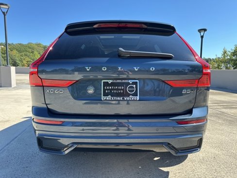 Certified 2025 Volvo XC60 B5 Plus w/ Climate Package image 7