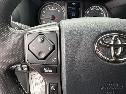 Used 2017 Toyota Tacoma TRD Sport image 17