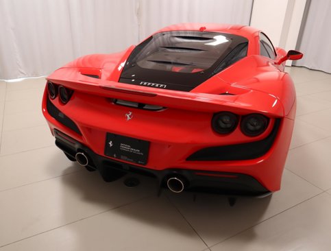 Certified 2022 Ferrari F8 Tributo image 11
