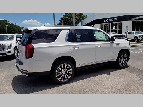 New 2025 GMC Yukon Denali w/ Denali Reserve Package image 24