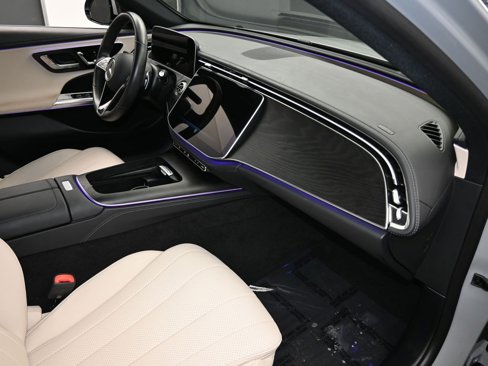 Used 2025 Mercedes-Benz E 350 Sedan image 52