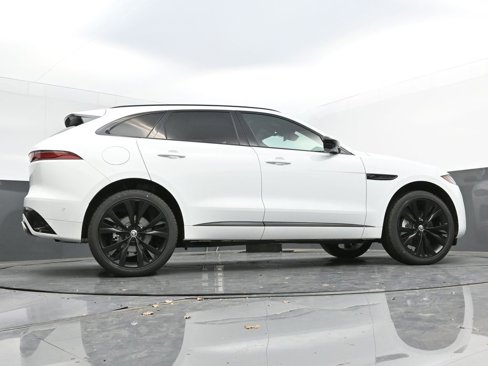 New 2025 Jaguar F-PACE R-Dynamic S image 33