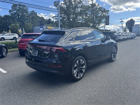 Certified 2025 Audi Q8 Premium Plus image 6