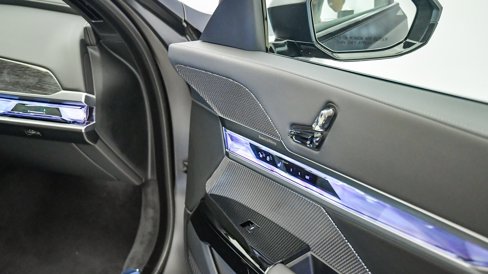 New 2026 BMW 740i w/ Premium Package image 21