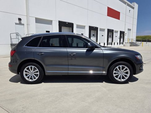 Used 2016 Audi Q5 2.0T Premium Plus w/ Technology Package image 4