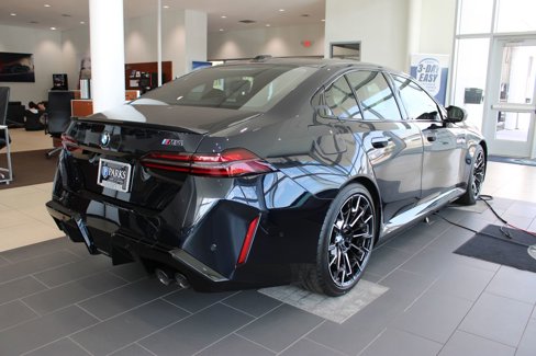 New 2026 BMW M5 w/ Carbon Package image 7