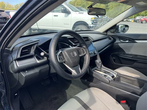 Used 2018 Honda Civic EX image 10