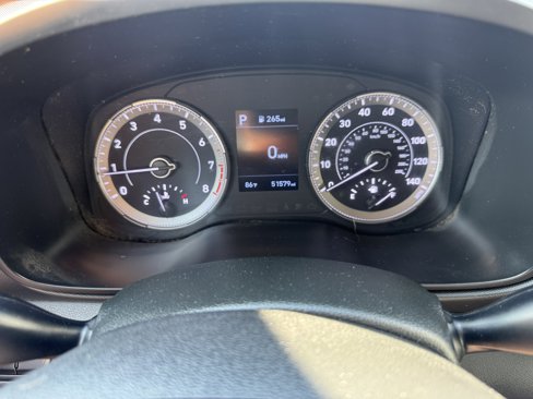 Used 2021 Hyundai Venue SE image 17
