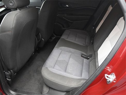 Used 2025 Chevrolet Trax RS w/ Driver Confidence Package image 6