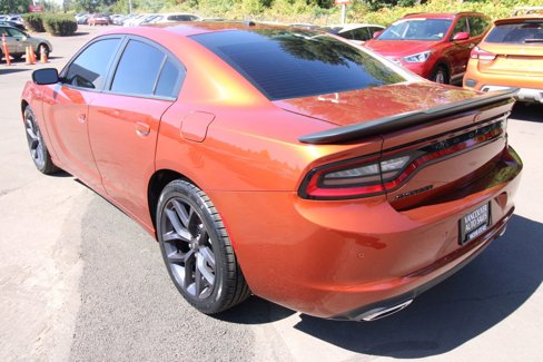Used 2021 Dodge Charger SXT w/ Blacktop Package image 4