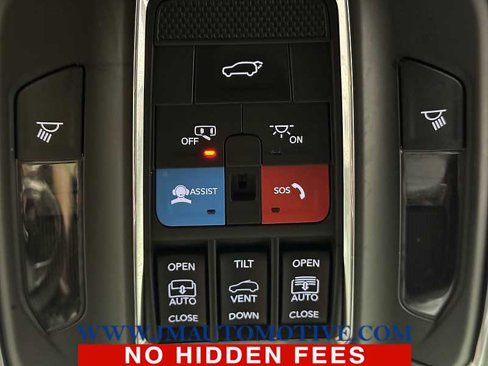 Used 2023 Jeep Grand Cherokee L Limited image 39