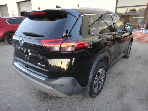 Used 2021 Nissan Rogue SV w/ Premium Package image 6