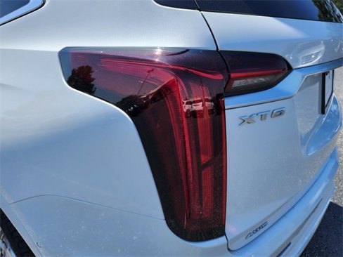 Certified 2022 Cadillac XT6 Premium Luxury w/ Platinum Package image 5