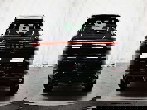 New 2025 Porsche Cayenne Turbo image 6