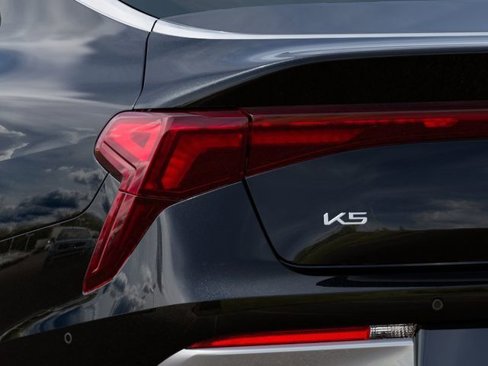 Used 2025 Kia K5 EX image 11