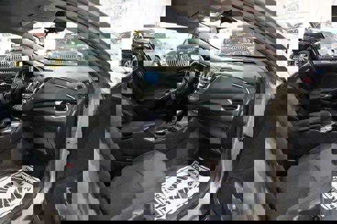 Used 2025 Chevrolet Malibu LT image 30