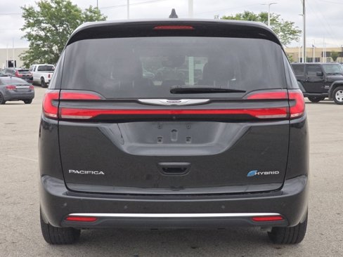 Used 2023 Chrysler Pacifica Limited image 25
