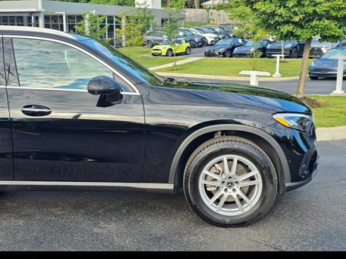 Certified 2025 Mercedes-Benz GLC 300 4MATIC image 5