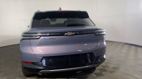 New 2025 Chevrolet Equinox EV LT w/ Convenience Package II image 9